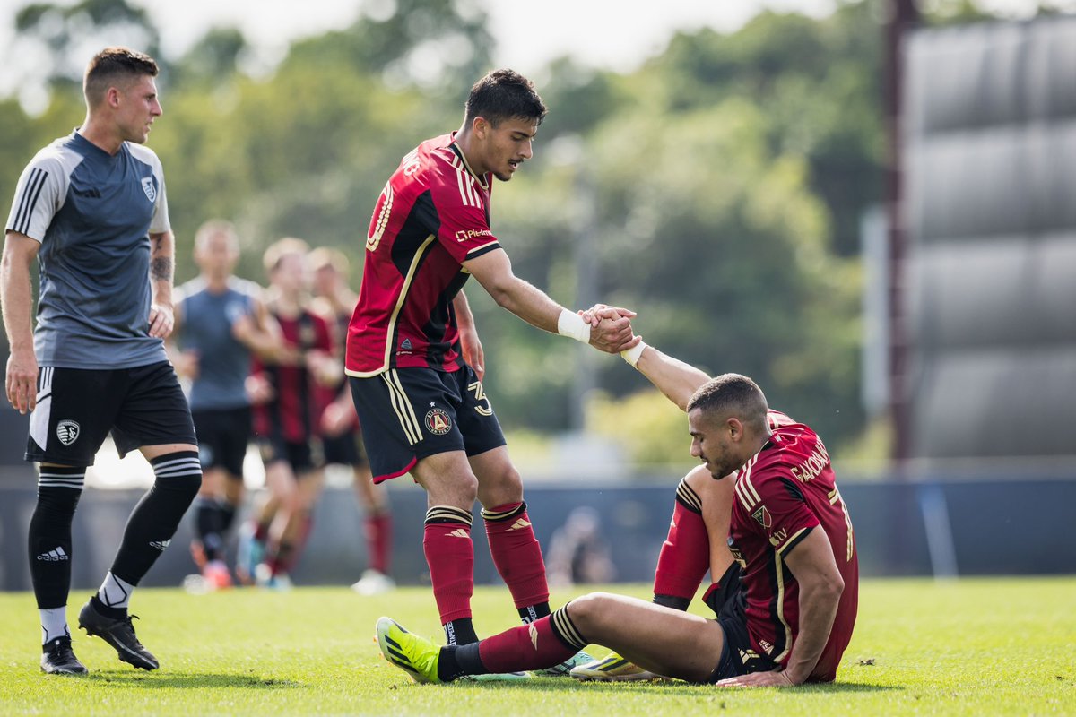 Preseason ✅ All eyes on the season opener ❤️🖤