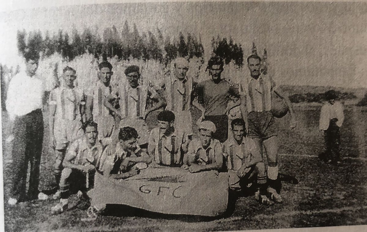 Con algunas imágenes históricas extraídas del libro "San Miguel: Piedra y Pueblo que canta" 
Celebramos un nuevo aniversario Pedrense.
Salú amigos, familia, socios, hinchas, sponsors, colaboradores, jugadores, técnicos, dirigentes.