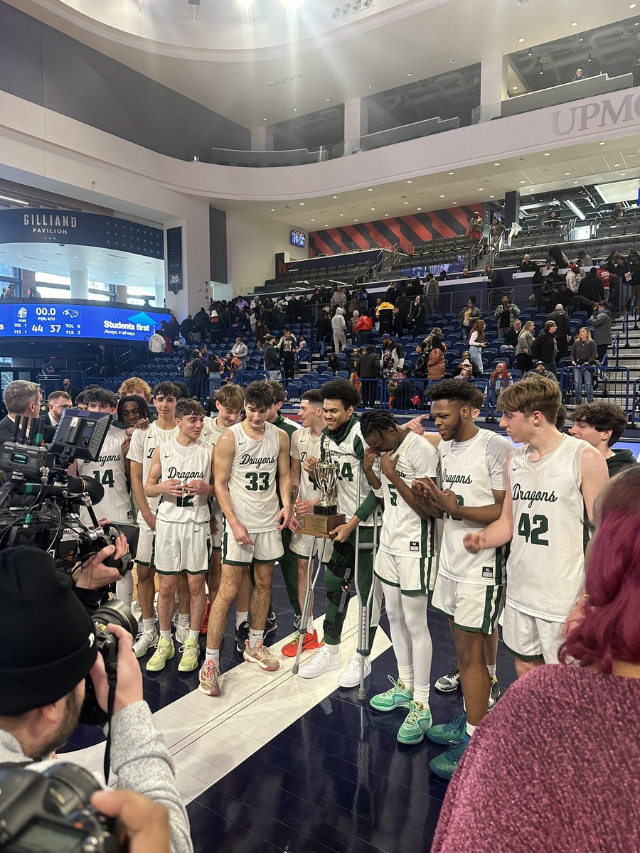 Allderdice Yearbook tweet media