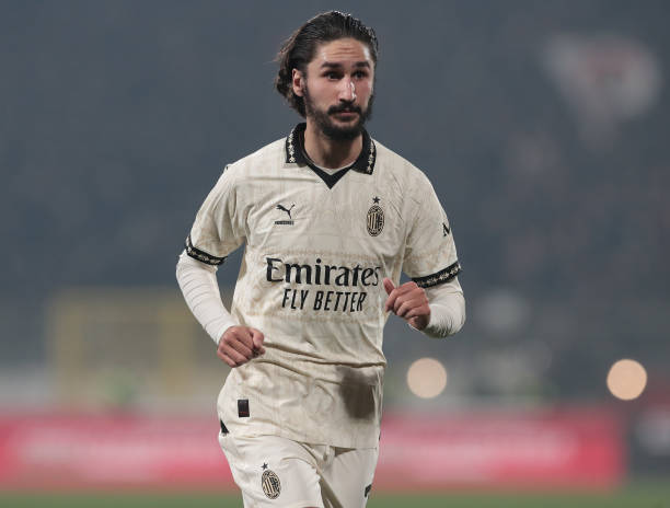 Milan Posts tweet media