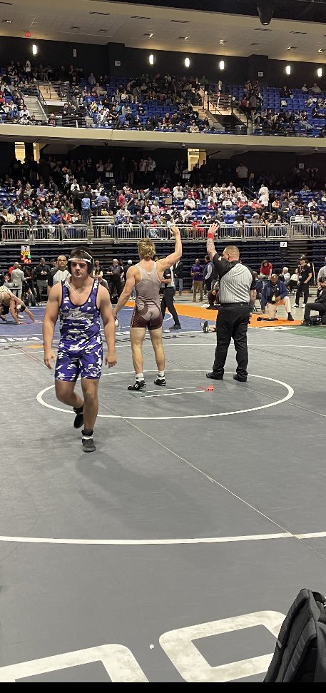 WHSTX_WRESTLING's tweet image. The Wrestling program is sure gonna miss @joshgreen_09❗️
Finished his wrestling career off at 40-5 on the year and finished 3rd in the State Tournament!