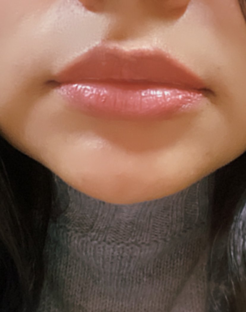 Merissa_xD's tweet photo. En el 2024 me vengo a enterar que existe un “pinta labios” que te hincha los labios, lo que no te dice es que esa madre ARDE 🙃 
No lo recomiendo #CrueltyFree #BeatyHurts #NoThankYou https://t.co/lTg3dNCOCF