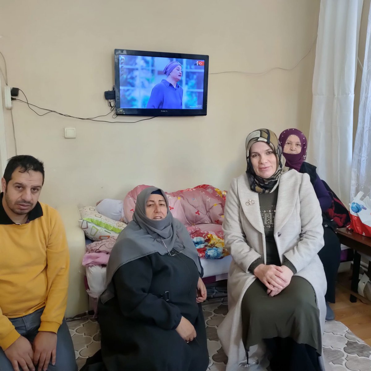 AĞRI AK KADINLAR YÜREKLERE DOKUNMAYA DEVAM EDİYOR.❤️

<a href="/RTErdogan/">Recep Tayyip Erdoğan</a>, <a href="/aysekesir/">Ayşe Keşir 🇹🇷🇹🇷🇹🇷</a>, <a href="/Ruken_Kilerci/">Ruken Kilerci</a>, <a href="/AKKADINGM/">AK Parti Kadın Kolları</a>, <a href="/zeynep_eldem/">Zeynep Eldem</a>, <a href="/MehmetSalihAYD4/">Mehmet Salih AYDIN</a>