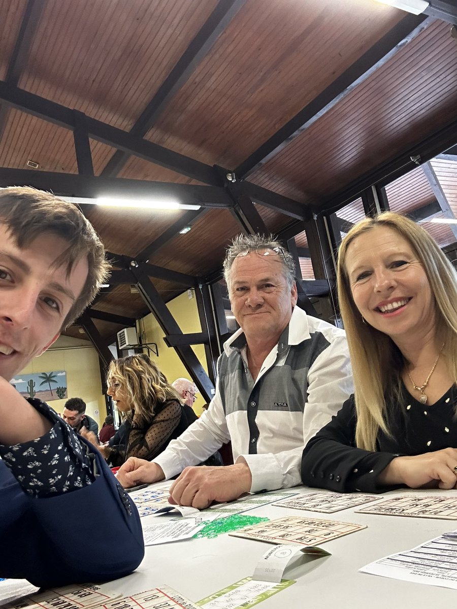 BernierNicola40's tweet image. Quel plaisir d’avoir participé au loto organiser par les #restos #du #coeurs !!
Que de mieux pour aidez nos associations qui sont de plus en plus en difficulté 🇫🇷🇫🇷
#landes  #association
