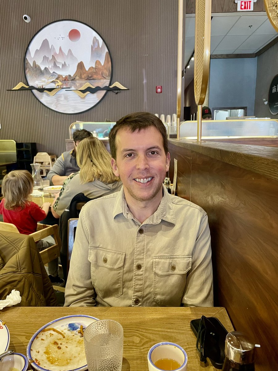 oboe6127's tweet photo. Another great dining experience at Nan Xiang Xiao Long Bao in #cherryhill NJ. 
Delicious dumplings and scallion pancakes!! Jasmine green tea was very refreshing as well.
We even got to see the famous robot bringing out the dishes. 
#diningout #asiancuisine  #YearOfTheDragon2024 https://t.co/6Hsjotd8Ou