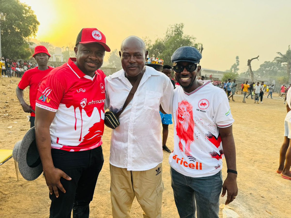 The great #EastEndLions is my first and forever sports love. The legendary “Gbanaloko” will forever be the greatest striker #SierraLeone ever had, in my estimation. Today at our #TradeCenter grounds, I was over the moon to watch my beloved #Killers wack the #cacaoboys of #LuawaFC