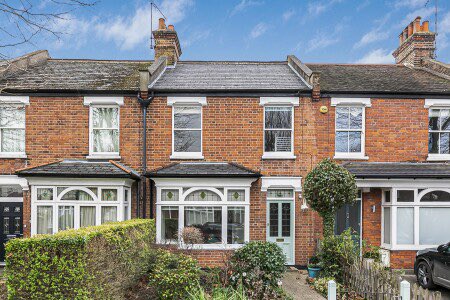 grange_homes's tweet photo. NEW SALES INSTRUCTION 
Edenbridge Road - 3 bedroom terraced house - coming on end of February 
#selling #sales #bushhillpark https://t.co/XaiHwfUnQ0