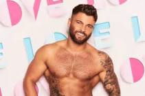 Allthingslovei2's tweet photo. Sorry but who let Mr GURLFRIEND back in when he's been in for 0.4 seconds 

Shouldn't be aloud back in

#Loveisland 
#LoveIslandAllStars https://t.co/Odm2peXH1H