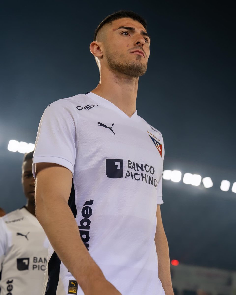 Feliz de poder ser parte de una noche blanca más.
¡Por un gran 2024! 🤍💪🏻