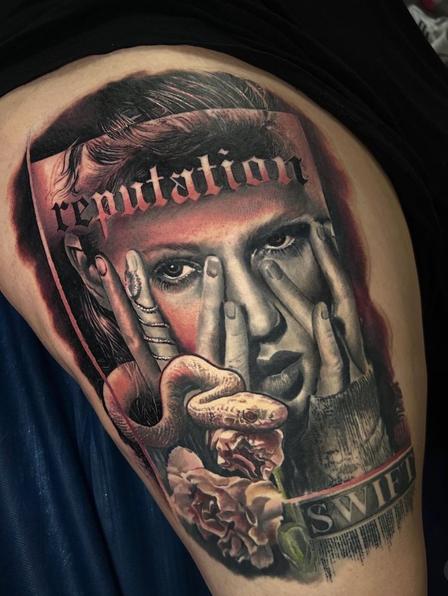 d424_d's tweet photo. It’s officially eras tour week! 🤩🤩 Counting down the days till Night One in Sydney 

Throw back to my reputation thigh tattoo #ReputationEra
@taylorswift13 @taylornation13 https://t.co/HpnHBqP8td