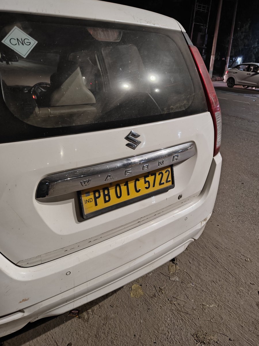 ankursodhi's tweet photo. @Uber_India such a shame  cancelled after i sat in the car. Forced me to cancel and go by cash, when I refused, cancelled the ride and asked me to leave. Expecting stern action
This is 3am at Chandigarh railway station https://t.co/YueoRFdXiz