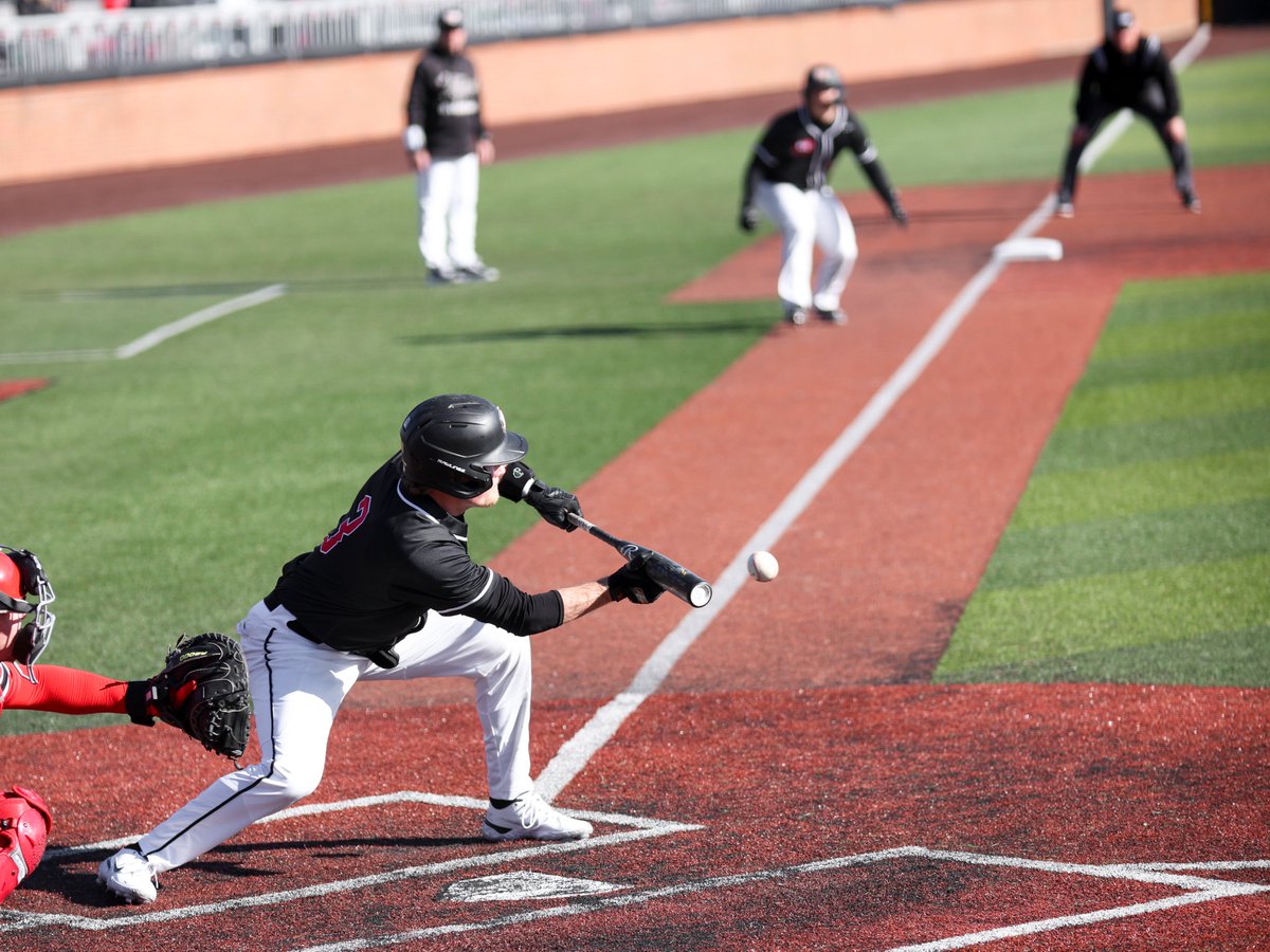 WKUSportsPics's tweet photo. .@WKU_Baseball sweeps the doubleheader against Bradley on Saturday.
#GoTops #JustWin #Grit #WhateveritTakes #TopsTogether #TopsOnTop #photogrind
Game 1 ๐ธ's : https://t.co/qFMB775CmJ
Game 2 ๐ธ's : https://t.co/NC5DNGm2X8 https://t.co/tllynTU6SG