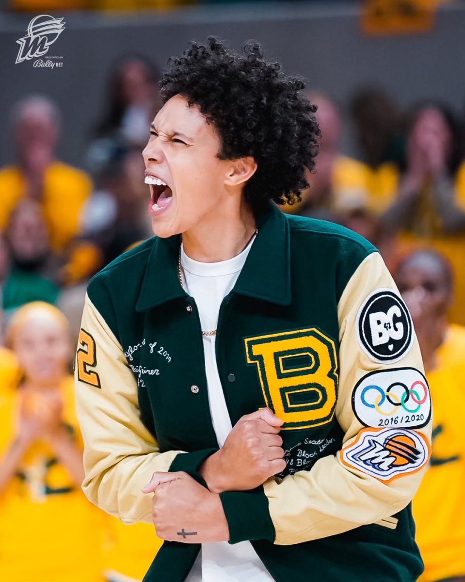 This moment is everything BG deserves 💜