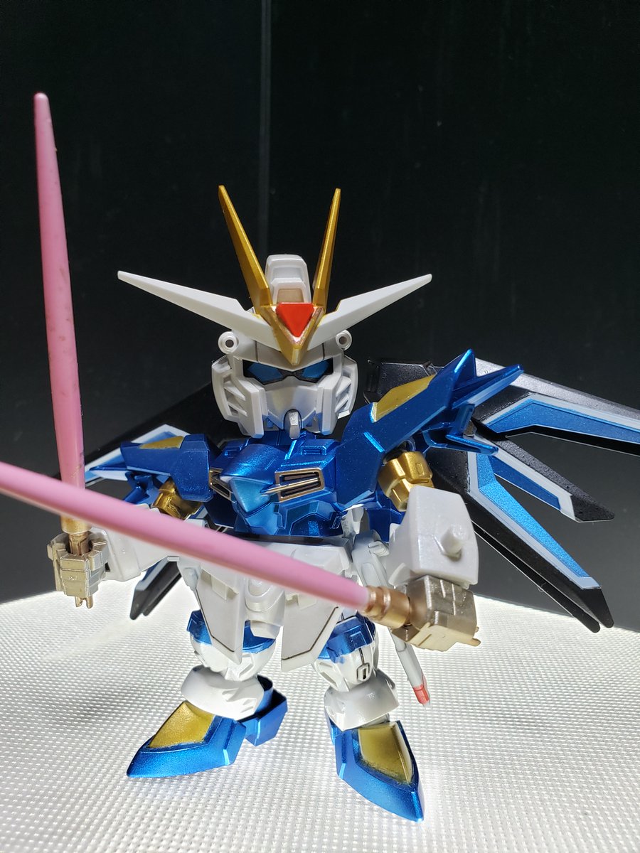 smallstone2929's tweet photo. おはようございます。
月曜の朝、こちらはあいにくの雨ですが、張り切っていきましょう。
皆様にとって、良い日でありますように！！
今週もよろしくお願いいたします👍 https://t.co/u9SLGnrZLk