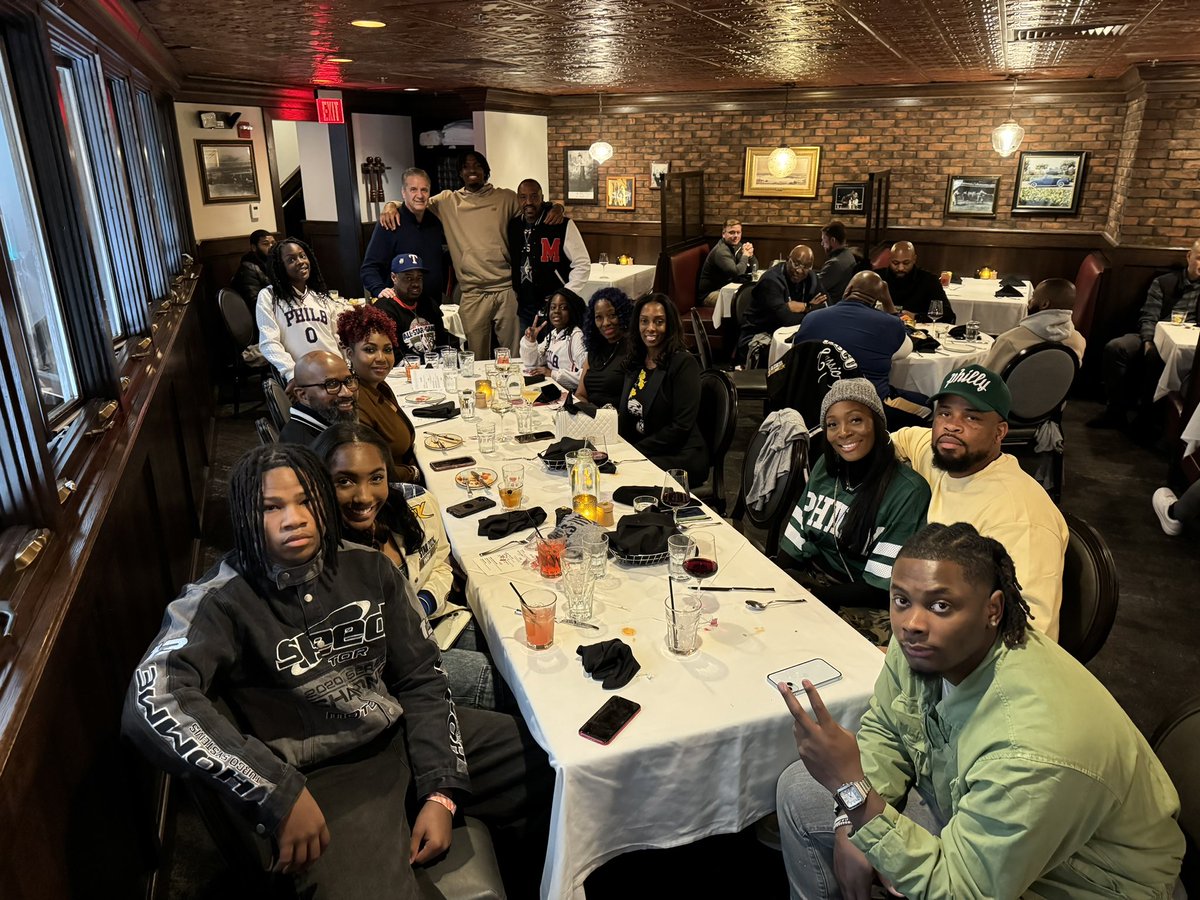 CoachCalArk's tweet photo. Just had lunch with some of the players and their families at Harry &amp; Izzy’s in Indy! It appeared TO ME that my guy JT got robbed last night! Really good catching up with some of the families pregame!! https://t.co/OwBHLAphBN