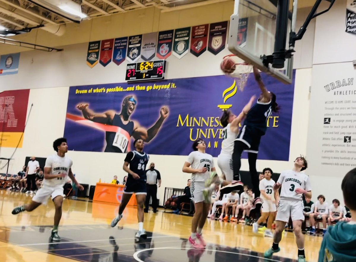 MNNation7's tweet photo. @coreydotson123 
Senior night class of 2024 
17pts,8rebs,4asst,3stls,2blk
1000pts club 
@TathDak @kirsch_ryan @coachpenny1 @CoachStanleyLCA @CoachBruggeman1 @igill15 @KYSUMBB @joshrodenbiker @coachspru @CoachBergyMSUM @CoachWieckUMD @butchestes1 https://t.co/v8nYhHgcx9
