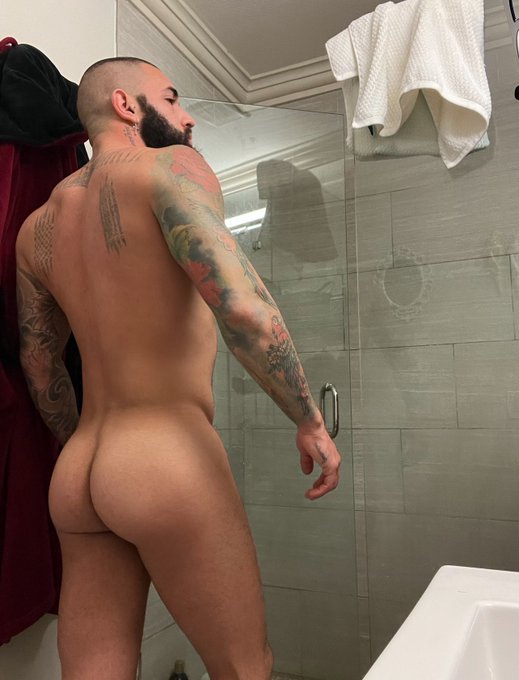 come thru https://t.co/qITIOMFLZF