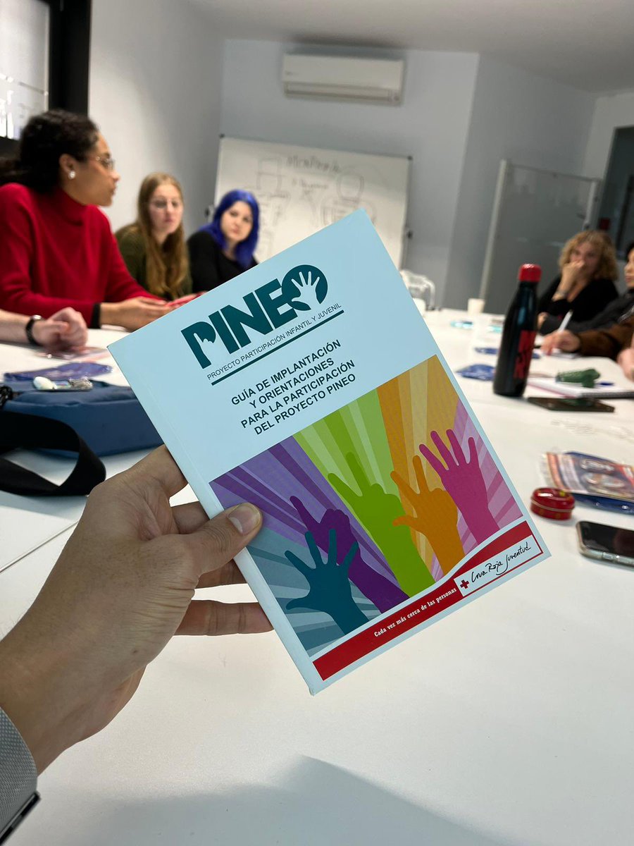 CruzRojaToledo's tweet photo. [#Formación]
Este sábado el voluntariado de @CRE_Juventud #Toledo e #Illescas ha recibido formación en #Pineo un proyecto que fomenta la participación juvenil en diferentes espacios de la sociedad.
#Voluntariado #CRJ https://t.co/yOhWjBWqHw
