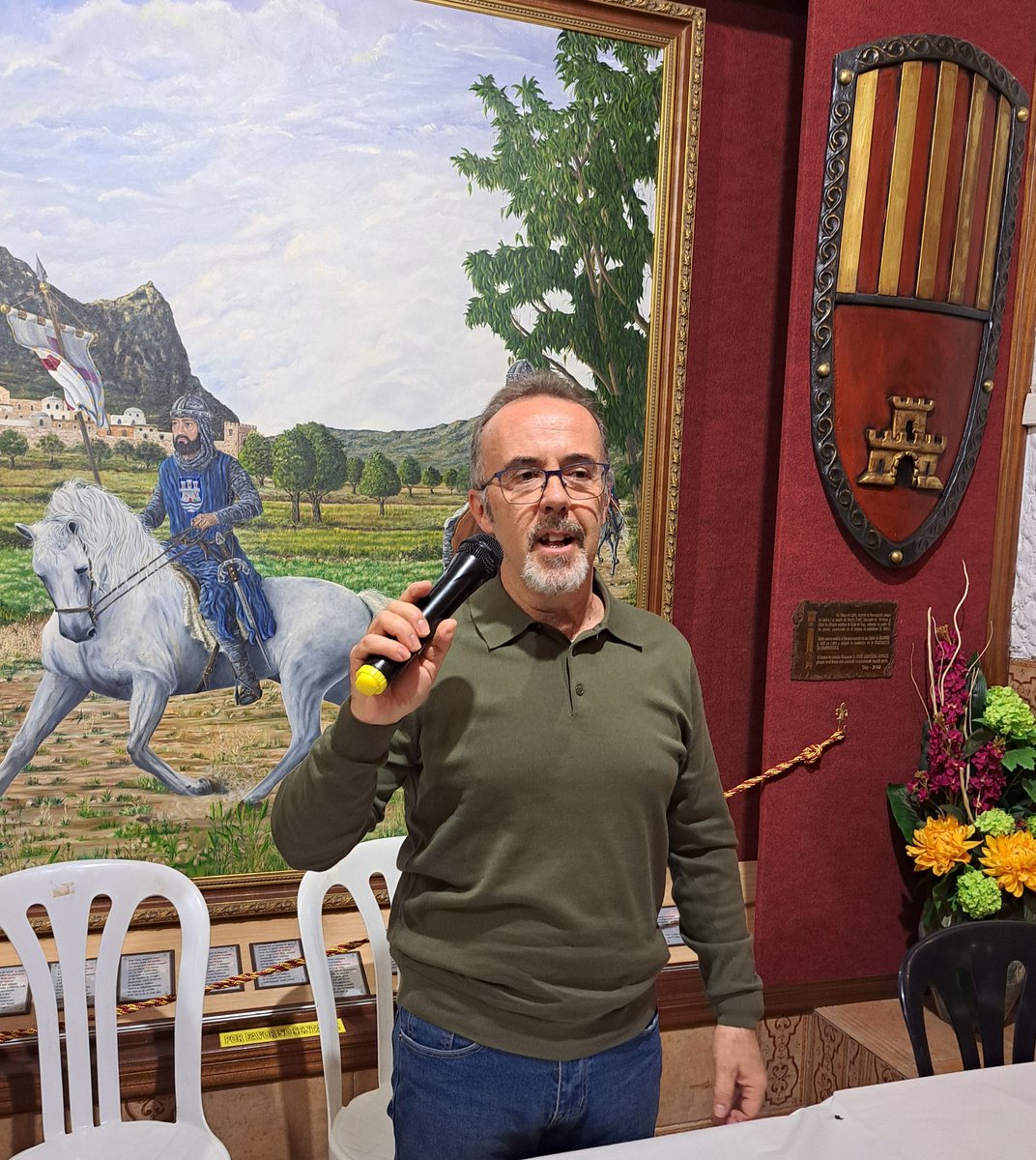 🟦🟨🟥🟨🟥🟨🟥🟨🟥🟨
José Juan Palao ha sido elegido presidente de la Comparsa de Alagoneses, en la asamblea extraordinaria celebrada el sábado 17 de febrero de 2024