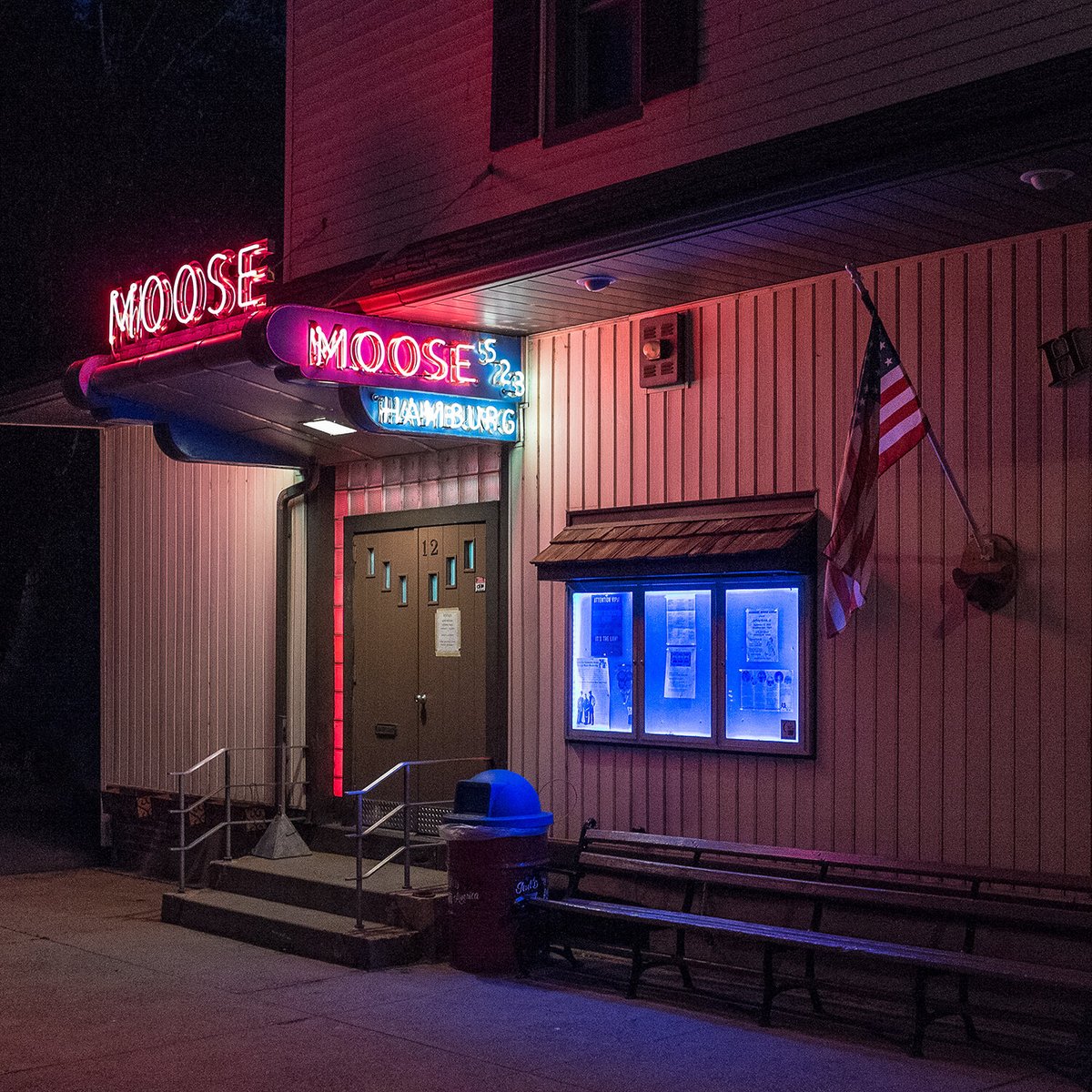 AliensResidence's tweet image. Leah Frances - American Squares