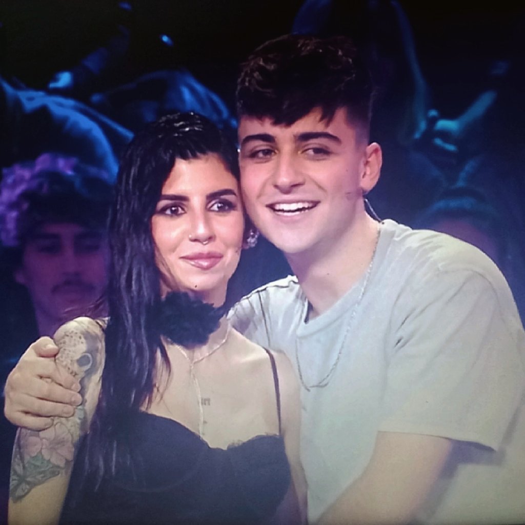 Yo solo pido una cosa y es que estos dos estén así agarrados en el último momento cuando digan quien es el ganador/a