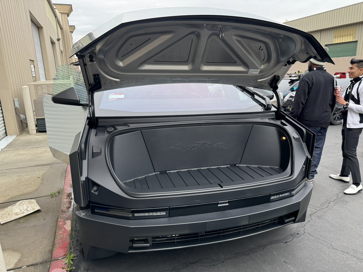 ChadChristian31's tweet photo. Have u seen the Cybertrucks frunk? 
It’s massive!!! Looks like a mouth wanting to chomp down… lol #frunk #tesla #cybertruck #storage https://t.co/14UnyiFThI