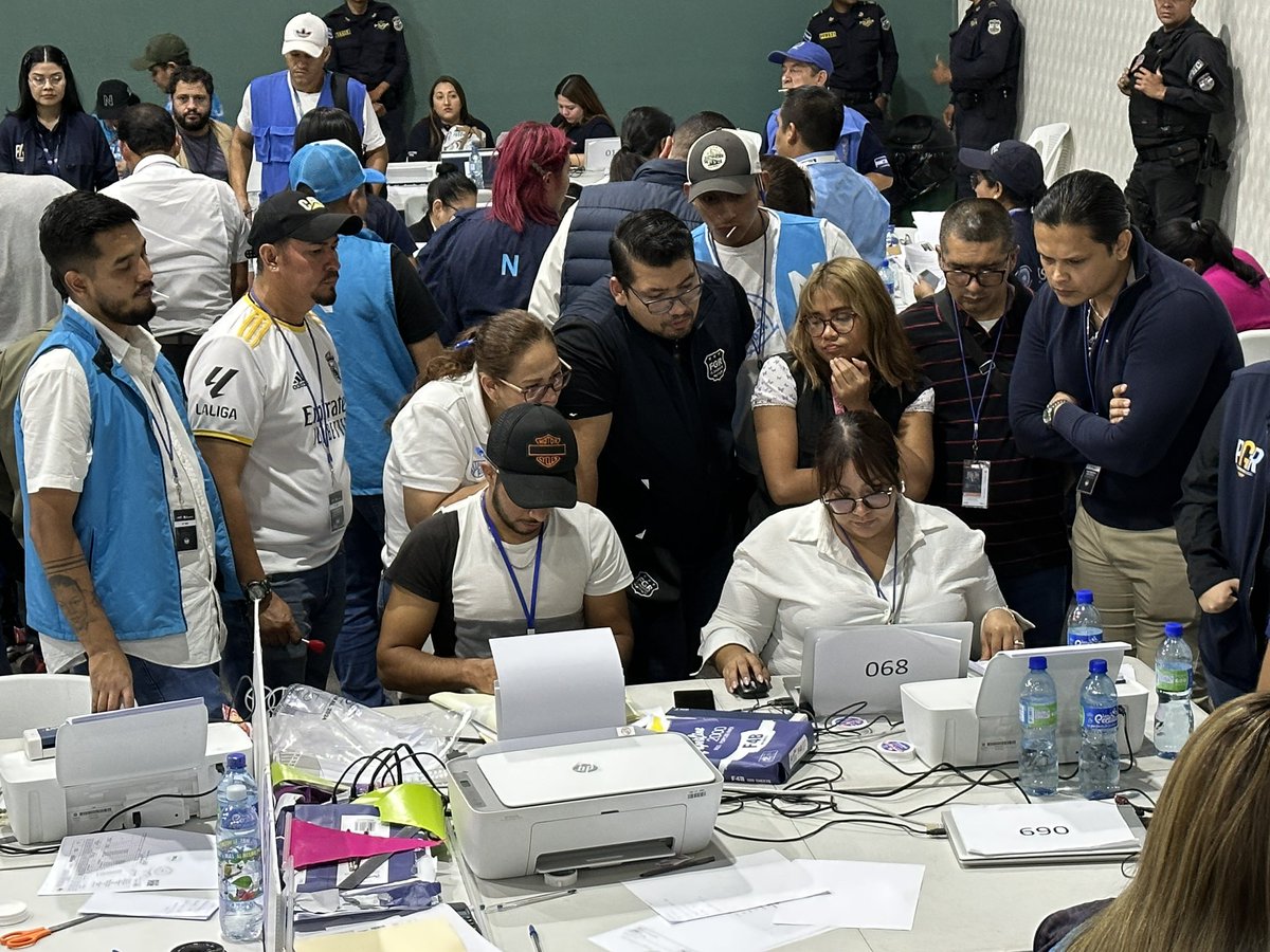 Por finalizar conteo de votos manual de la elección de diputaciones a la Asamblea Legislativa, elecciones 2024