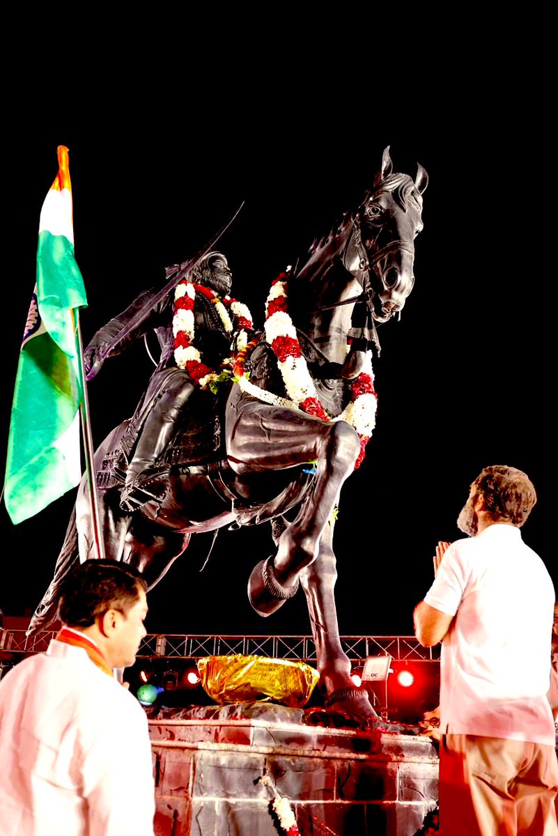 साहस और वीरता की प्रतिमूर्ति, शौर्य और पराक्रम की मिसाल छत्रपति शिवाजी महाराज को उनकी जयंती पर सादर नमन। अन्याय के विरुद्ध संघर्ष में, उनकी निडरता हम सभी को सदा प्रेरणा देती रहेगी।