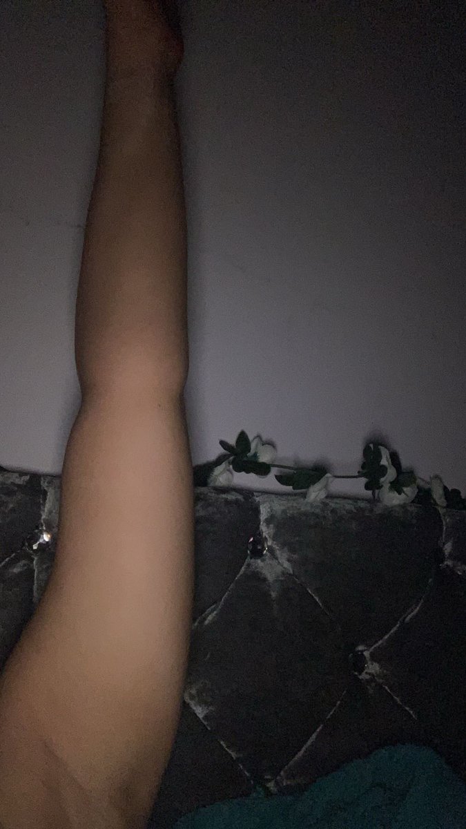 chlorexic's tweet photo. not a huge difference but atleast it’s something https://t.co/TFQhRbftLy