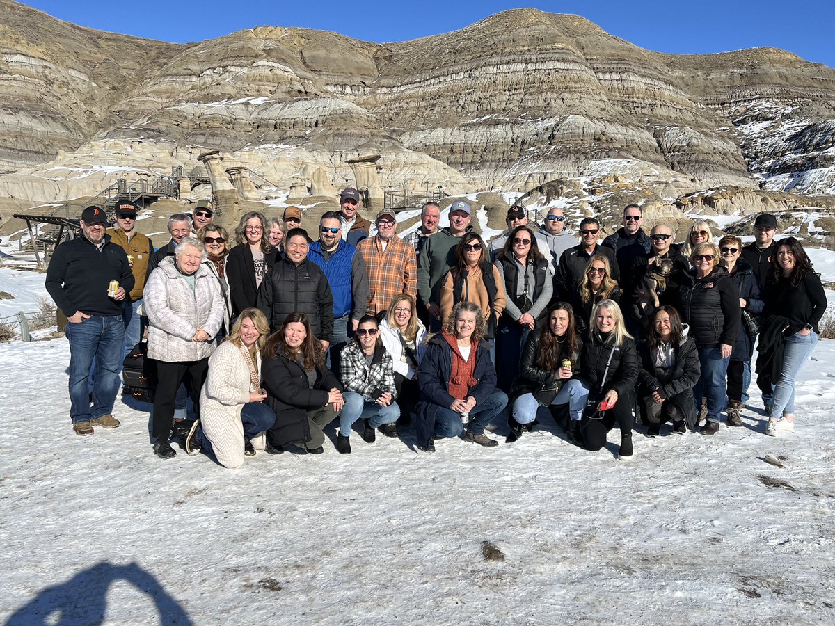 Parents Weekend has been a ton of fun so far!

Yesterday the Dragons parents went for a bus tour around Drumheller, checking out the Atlas Coal Mine, the Hoodoos, and the Suspension Bridge! Following that they went for tours and tastings at Valley Brewing and Drum Distilling!