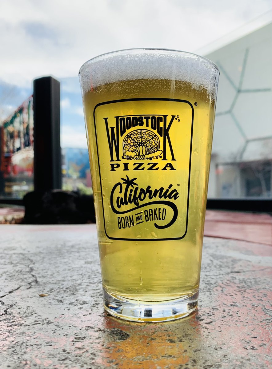 _CraftBeer's tweet image. Hey! @WoodstocksCruz 🍕 🍻