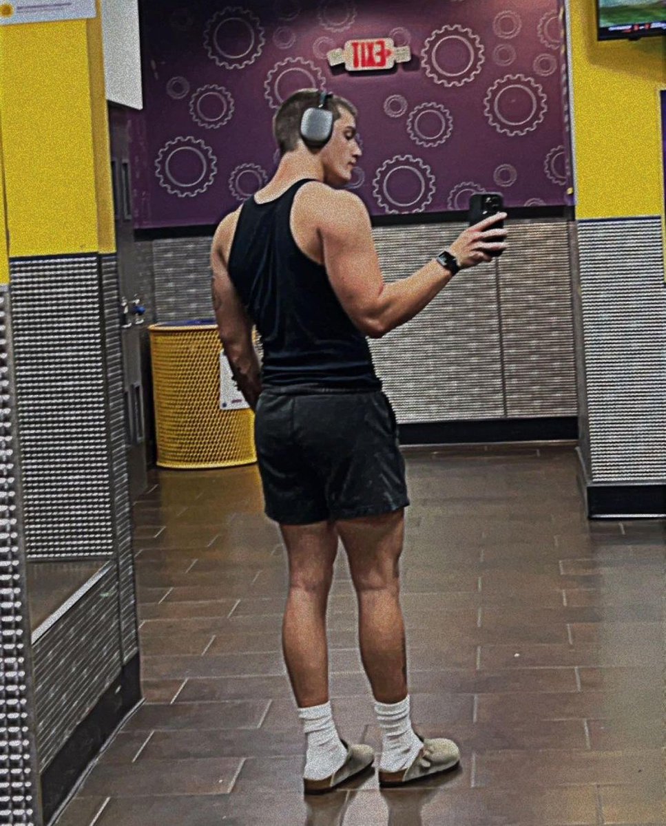 MooreStephan_'s tweet image. 👩🏻‍🦲