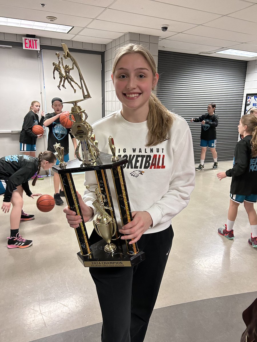 Big Walnut Girls Basketball tweet media
