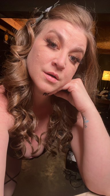 All glammed up. https://t.co/hkLuTvKgiC<a href="/tag/bluemoon"class="tags"><span>#bluemoon</span></a><a href="/tag/supermoon"class="tags"><span>#supermoon</span></a><a href="/tag/bignaturals"class="tags"><span>#bignaturals</span></a><a href="/tag/superbluem"class="tags"><span>#superbluem</span></a>