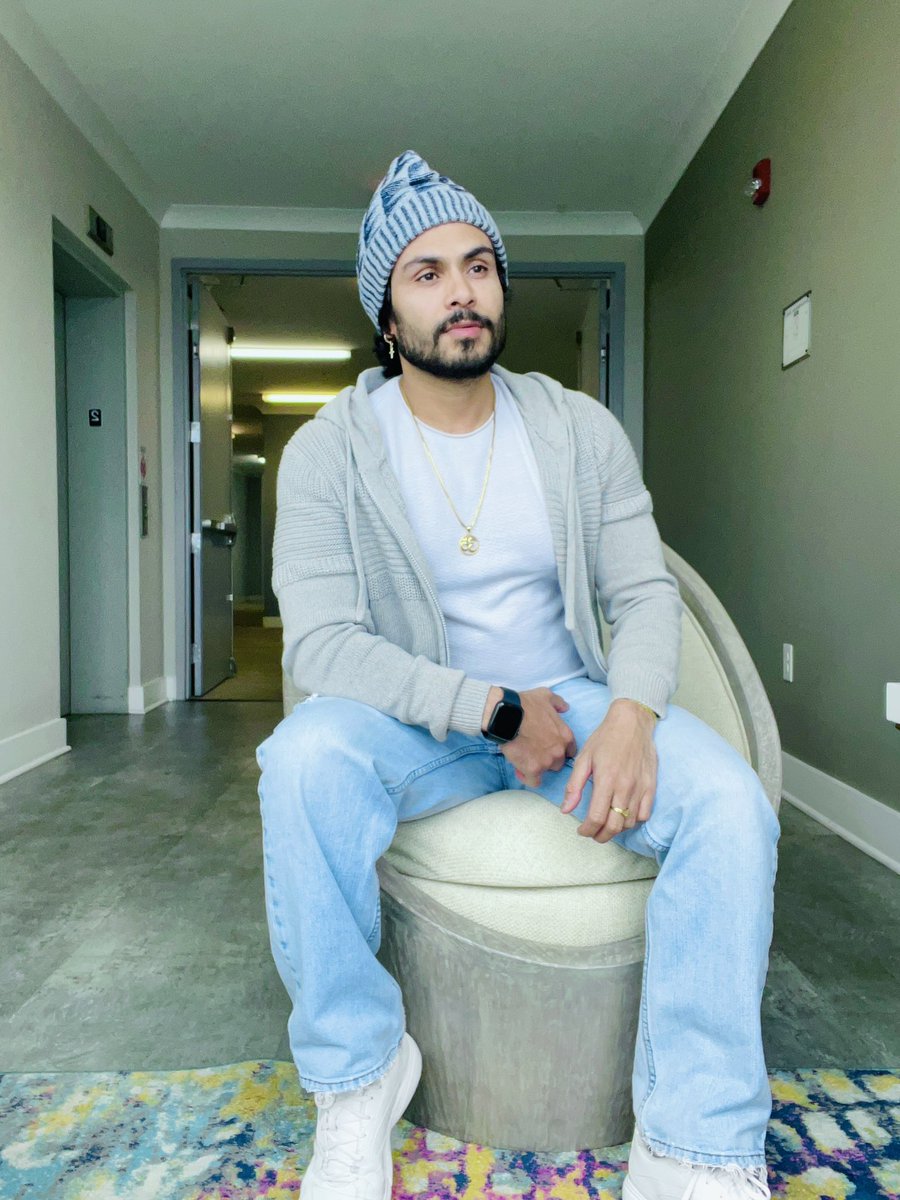 Ranjeetjha02's tweet photo. Chilling in the beautiful city ! North Carolina 😎
.
.
.
#Facebookstatus #facebookviral #facebookreel
#actorlife #actors #producer #ranjeetjha https://t.co/jBMl8gHIeR
