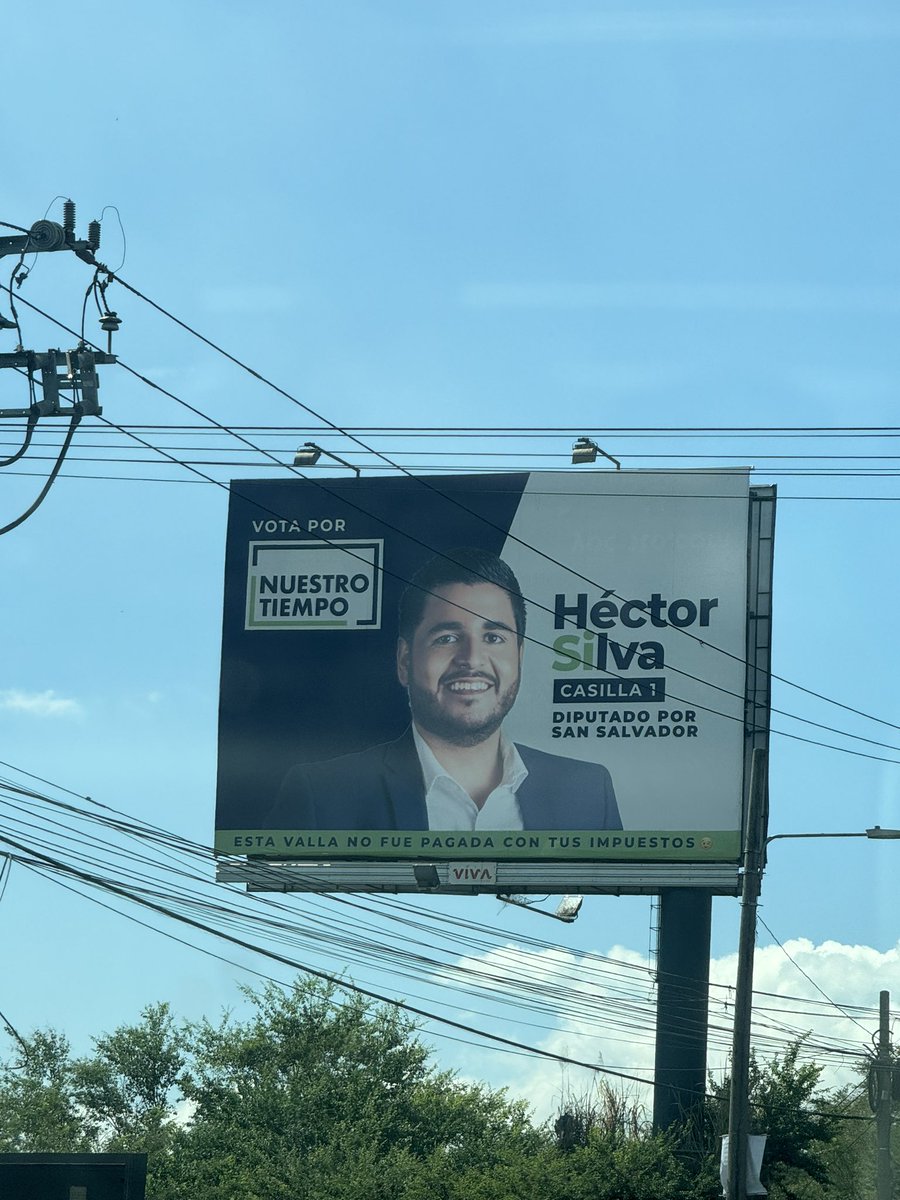 ChrisGuevaraG's tweet photo. Si tuvo dinero para vallas y publicidad, también tiene que tener para pagarle a los niños del Bloom.

Nos vemos 28 de febrero a las 11am. Ojalá no trate de dilatarlo nuevamente. https://t.co/klqrxDBW0a