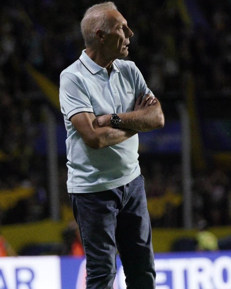 Si el barco se hunde, yo me hundo con vos. 
Contra todos, siempre. Hasta el último de mis días.