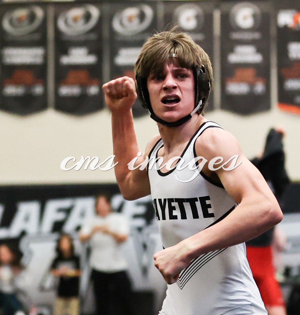 ChrisSchmitz168's tweet photo. “A Lancer Advancer���
The Lafayette wrestling 📸 gallery from the C4D1 tournament is now posted at https://t.co/whFEBvLR0O Good luck to all the Lancers as they prepare to compete in the @MSHSAAOrg state championships! @LafayetteLancer @LHSwrestlers @missouriwrestle @lhs_Superfans https://t.co/8Os8Wv2zcS