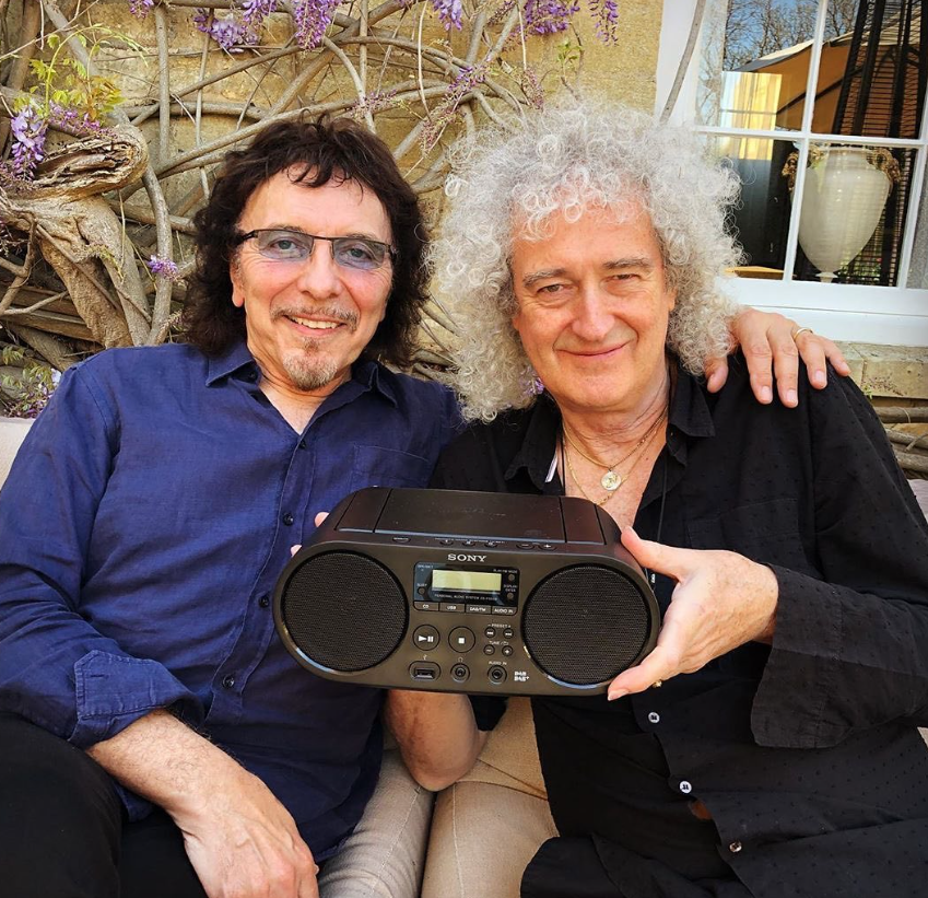 Happy 76 to the legendary Black Sabbath guitarist Tony Iommi!