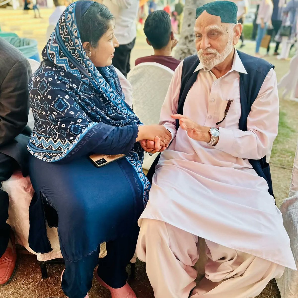 hanibal5678's tweet photo. With Baba Mir Mohammad Ali Talpur  💗
At KLF 💥
18-02-2024
@KarachiLitFest 
@zindman https://t.co/GUk7egusTB