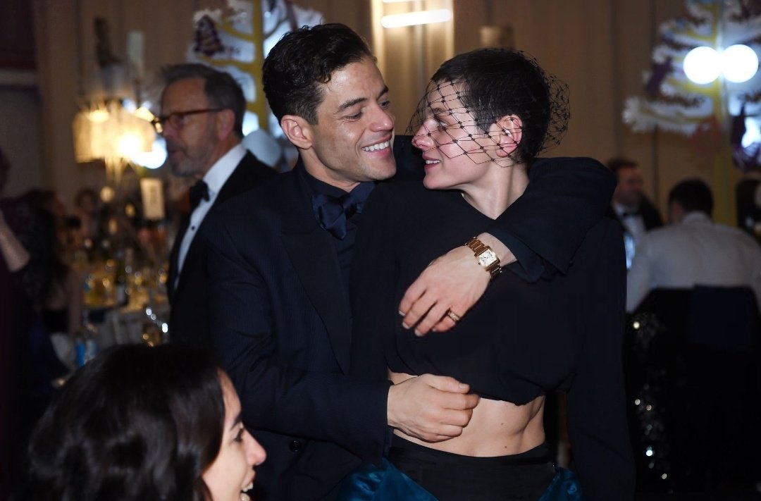 CorrinUpdates's tweet image. 📸 | Emma Corrin and Rami Malek together at the #BAFTAs!