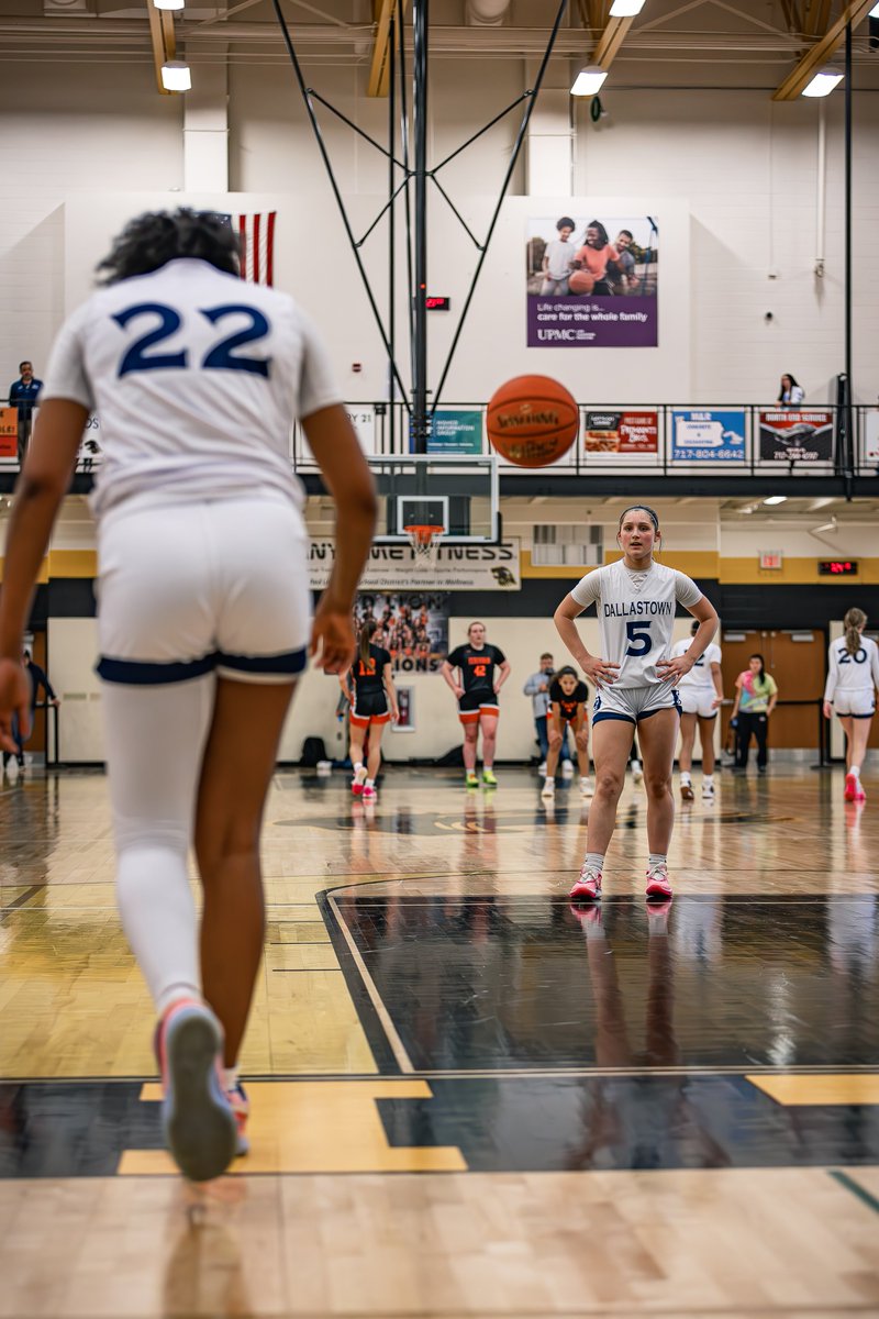 MoneyHeistVis's tweet image. Dallastown vs York Suburban for the YAIAA Championship game held at Red Lion High School.