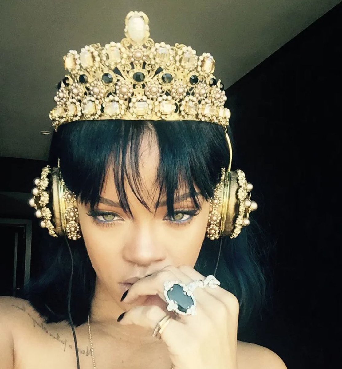 popculture (@notgwendalupe) on Twitter photo 