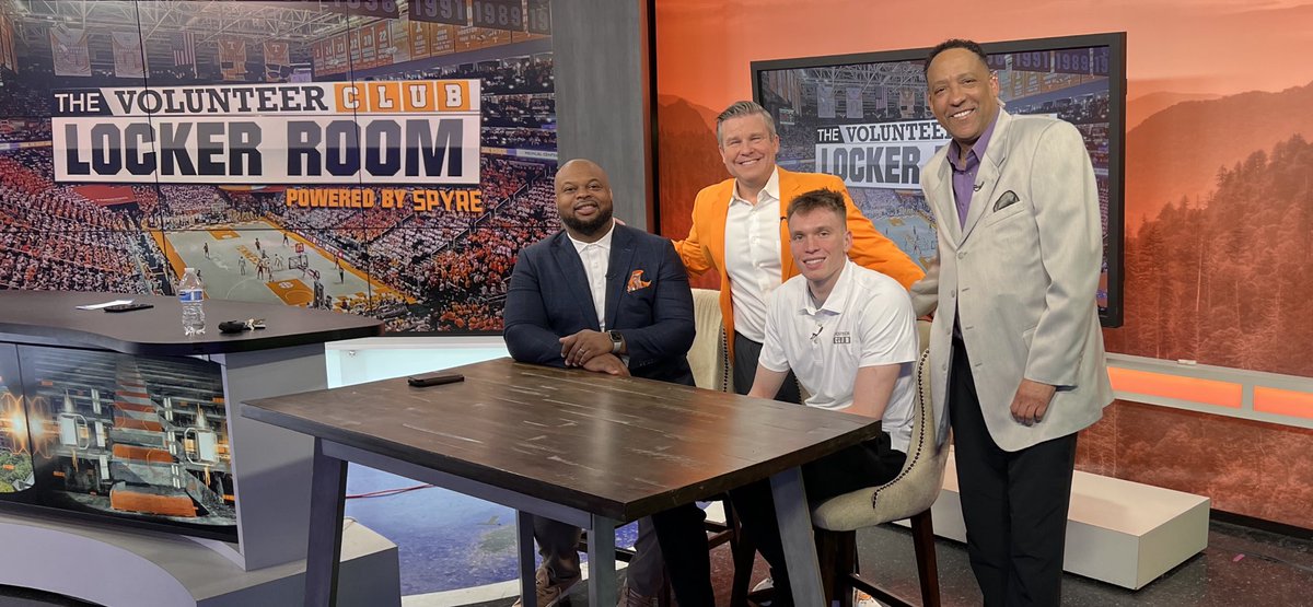 Great to have an All American on the “Volunteer Club Locker Room, presented by Spyre Sports!” Look for Dalton Knecht with Mark, Jayson and Tony Sunday night on: Knoxville—ABC (WATE) Nashville and Tri Cities—FOX @SwainEvent @TJonesLive @DaltonKnecht3 @utlockerroom @TheVolClub