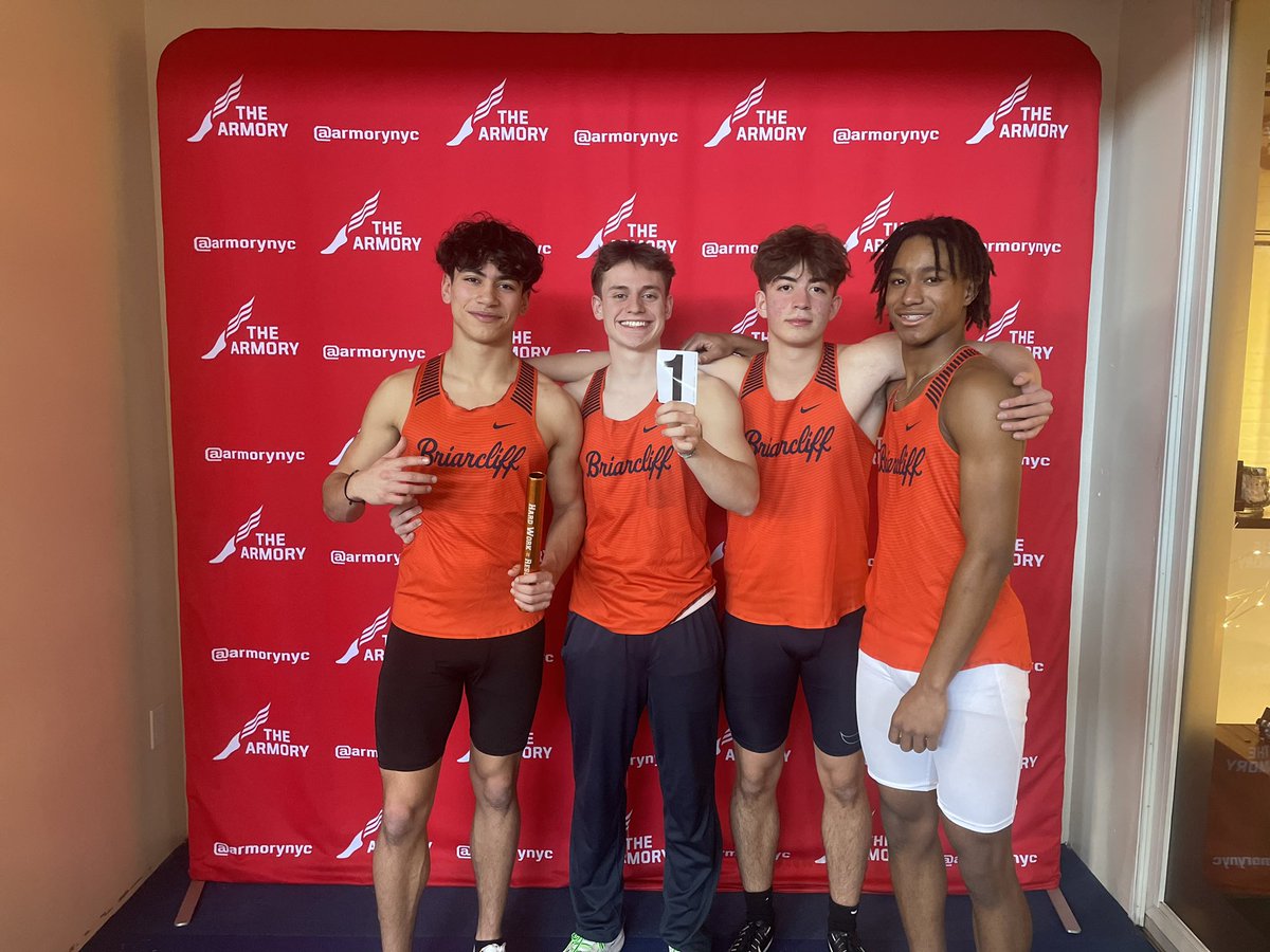 Boys 4x200 puts finishing touches on a historic season with one more school record. They end the season at 1:33.77, taking almost 4 seconds off the prior record. Chase, Will, Dan, and Damien will all be back for Nike Indoor Nationals in 3 weeks @cdrops3 @Bcliff_6th_man