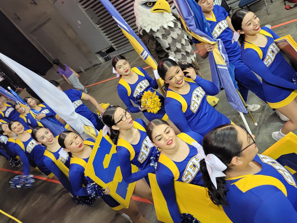 jmezachavez's tweet photo. Went to @UTEP to support the @cheer_SEHS 💞 @SanElizarioHS #Eagles getting ready to soar! @SanElizarioISD https://t.co/b7Yf3H3SPc