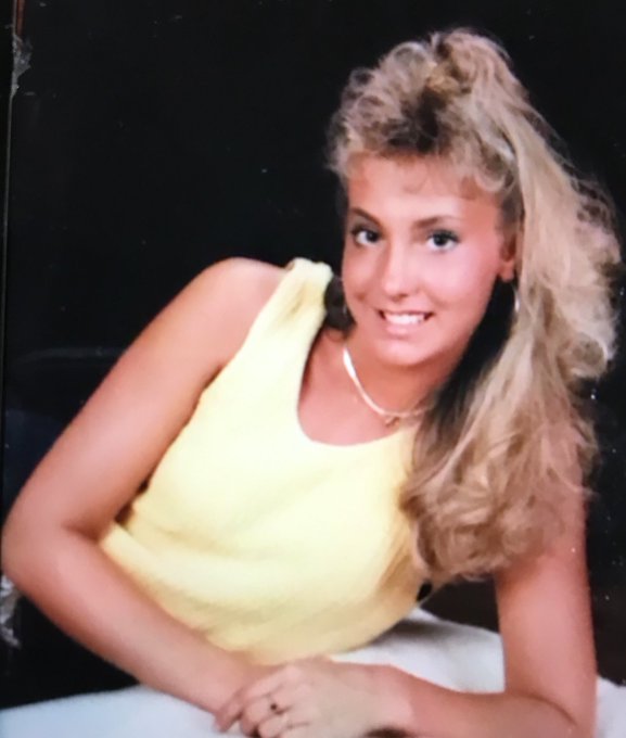 My beautiful mom in her teens 😍💕 I can&rsquo;t believe it&rsquo;s been 6 years since she passed. I cry every year<a href="/tag/memorialdayweekend"class="tags"><span>#memorialdayweekend</span></a><a href="/tag/indianapolis"class="tags"><span>#indianapolis</span></a><a href="/tag/indy500"class="tags"><span>#indy500</span></a><a href="/tag/carbday"class="tags"><span>#carbday</span></a>