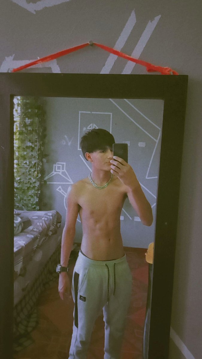 waysonvasquez's tweet photo. Video sex con cara disponible https://t.co/Hodyph9suM