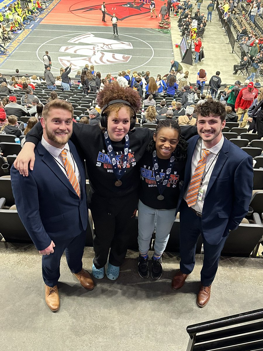 OPS_WestviewGWr's tweet photo. Congrats to our 2024 Girls State Wrestling Medalists:

Kalynn Lyons: Runner-Up🥈 
- First State Finalist in School History

Audre Herron: Third Place🥉

Our team finished strong claiming 13th Place at State (just .5 behind 10th) with 2 State Medalists! Future is bright!! https://t.co/ZJ76yevhm6
