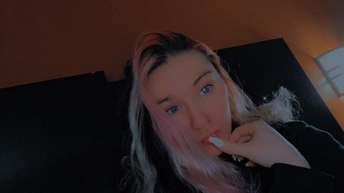 Look me in the eyes when you fuck me 🥹 https://t.co/baWeu0ZGRi<a href="/tag/sellingcontent"class="tags"><span>#sellingcontent</span></a><a href="/tag/buyincontent"class="tags"><span>#buyincontent</span></a><a href="/tag/selling_content"class="tags"><span>#selling_content</span></a>